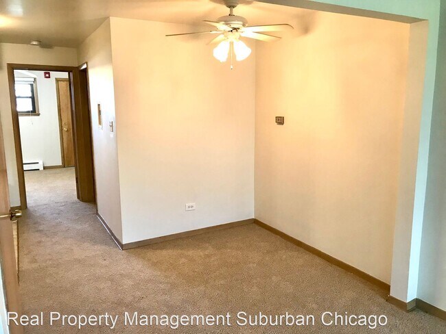 Foto del edificio - 1 br, 1 bath House - 40 King Arthur Ct #16