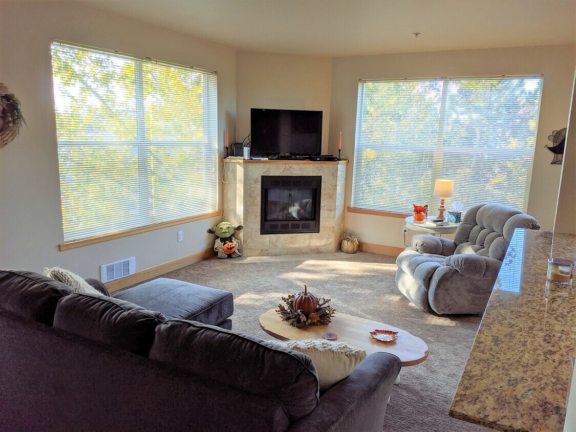 263 W Bakerview Rd, Bellingham, WA 98226 Condo for Rent in Bellingham