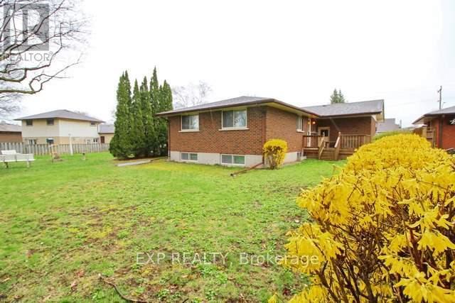 Photo principale - 358 Adelaide Ave E