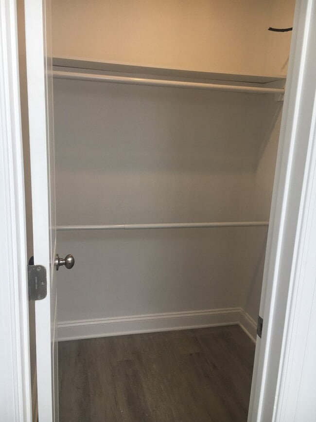 Walk in Closet - 1629 N 33rd St