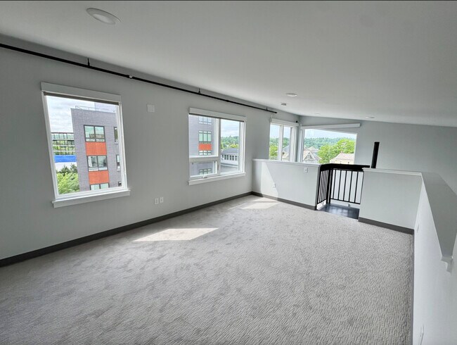 Foto del edificio - 111 E Allen St