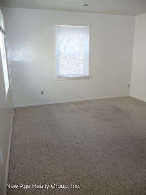 Building Photo - 607 N 34th St