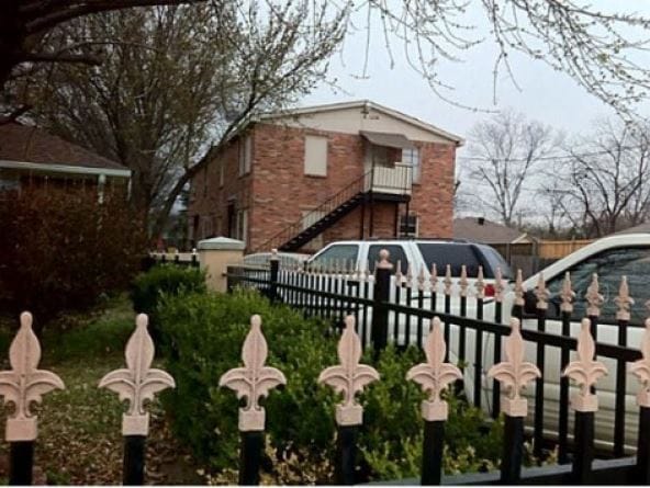 Primary Photo - 1322 Caldwell St