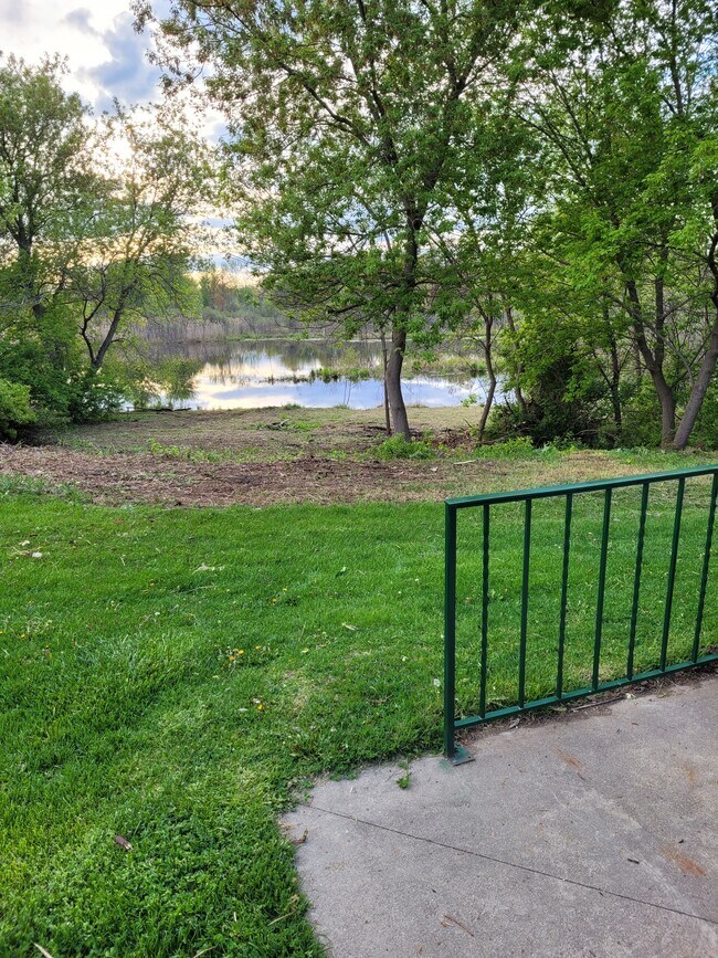 Water view from common patio - 8434 Silver Lake Road