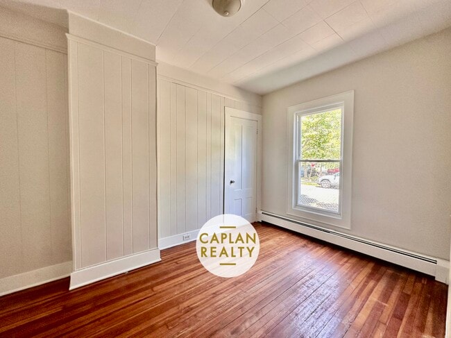 Building Photo - 244 Edgewood Ave