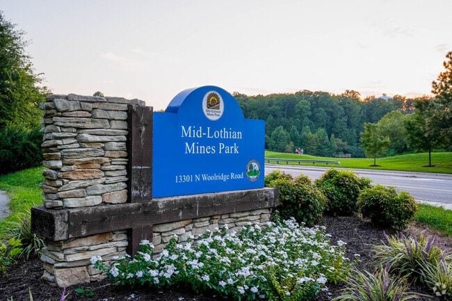 Midlothian Mines Park Sign