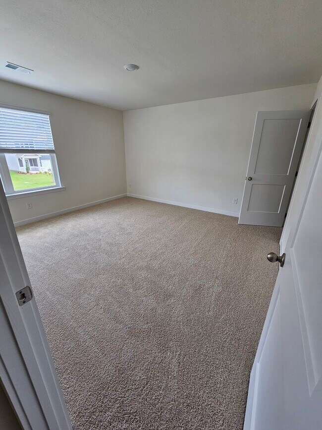 Foto del edificio - 7327 Bendire Lp