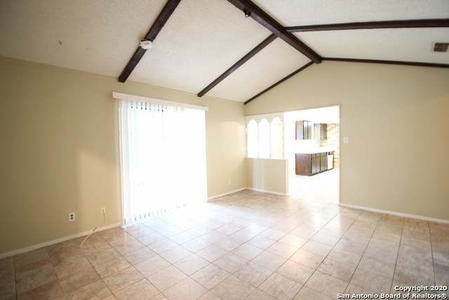 Building Photo - 7622 Pipers Creek St