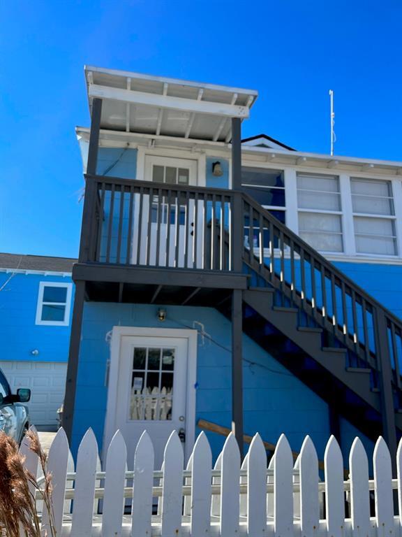 Primary Photo - 2325 Saladia St