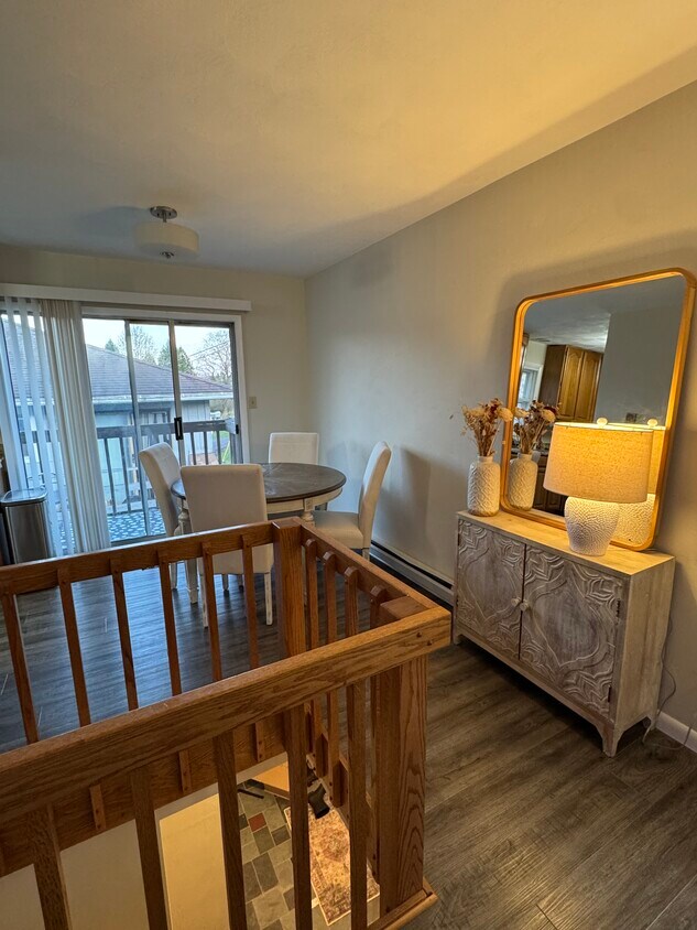 Foto principal - 836 Oakdale Rd