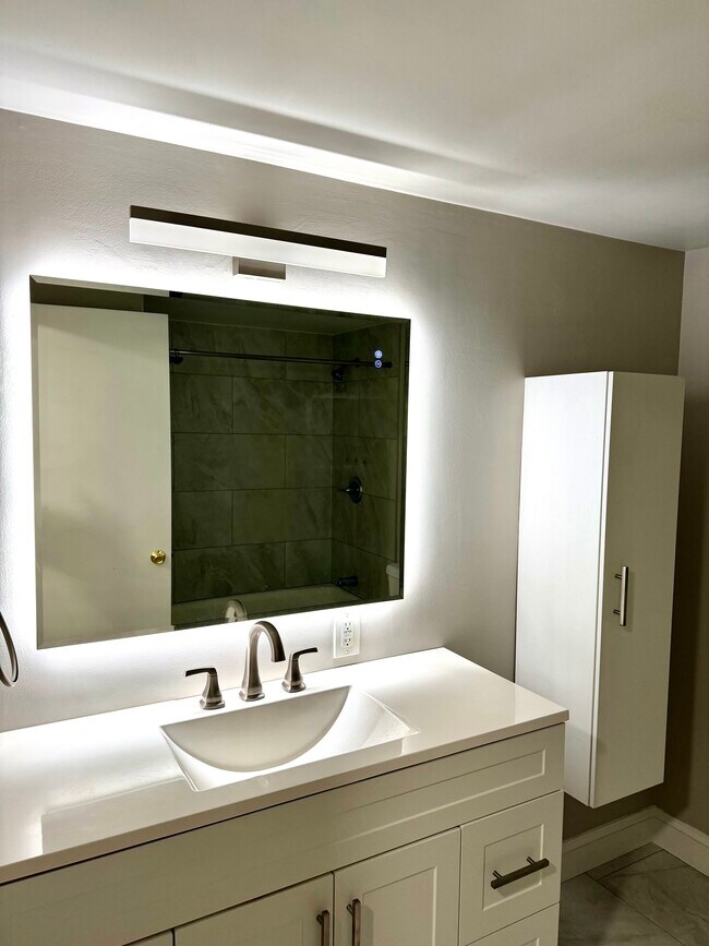 Foto del edificio - 11 Wild Oaks Rd