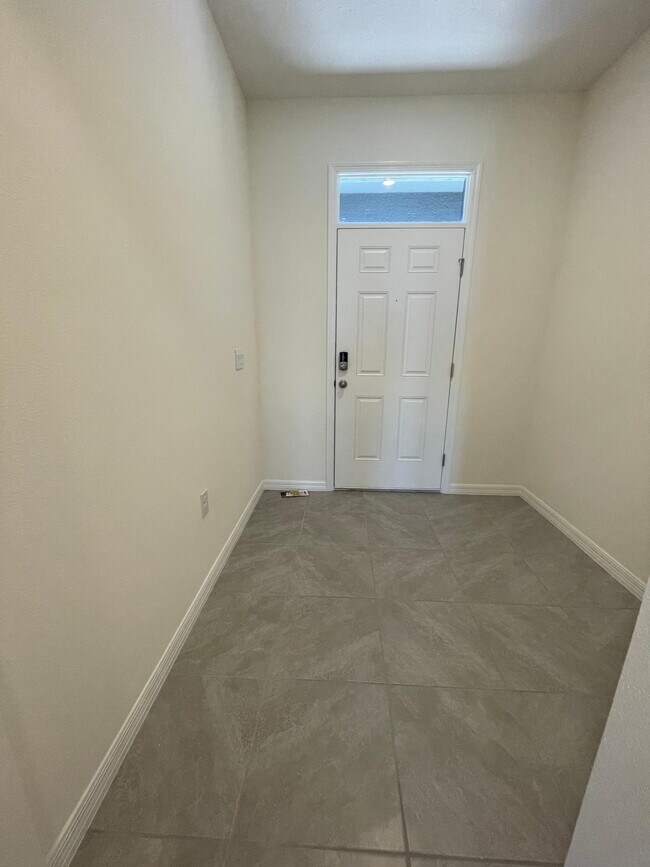 172 Mangrove Shade Cir, Ruskin, FL 33572 Townhome Rentals in Ruskin