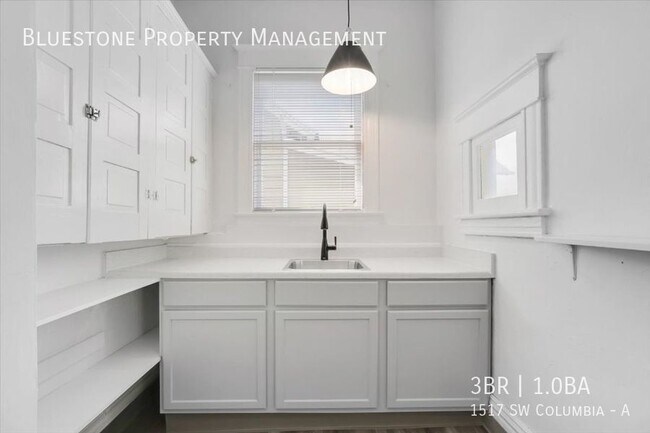 Foto del edificio - 1517 SW Columbia-A