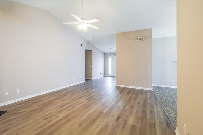 Building Photo - 1735 Campbell Ives Dr SE