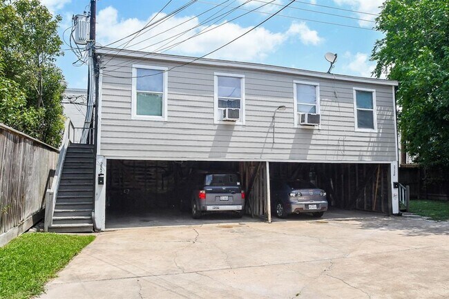 Foto del edificio - 2722 Wroxton Rd