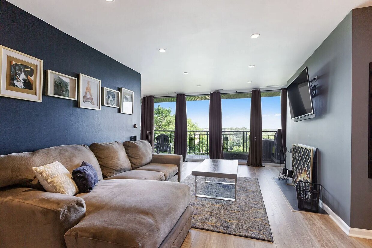 5950 Oakwood Dr Unit 6E, Lisle, IL 60532 Condo for Rent in Lisle, IL