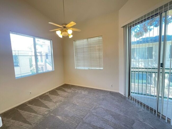 Building Photo - 5155 W Tropicana Ave