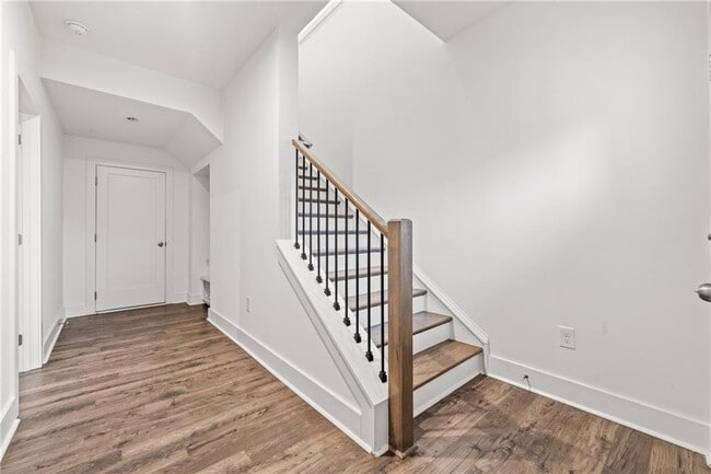 Building Photo - 3409 Catalan Aly