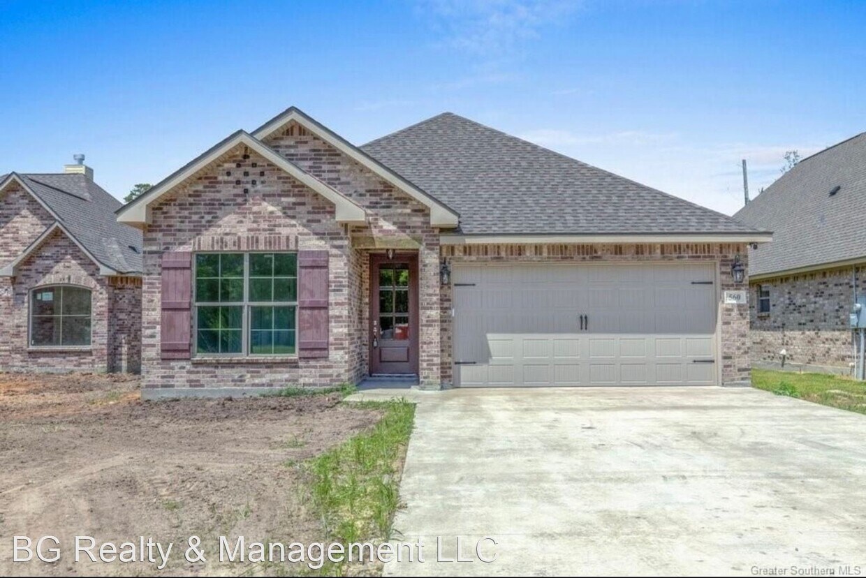 4 br, 2 bath House 560 Shelia Drive House Rental in Sulphur, LA