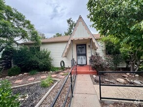 Building Photo - 1224 Quince St