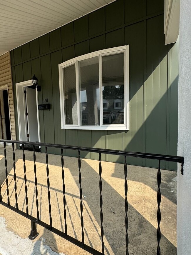 Building Photo - Affordable 3 bedroom Home