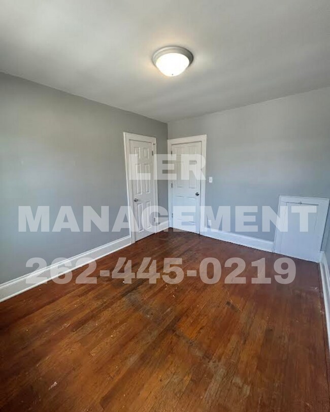 Foto del edificio - 3305 60th St