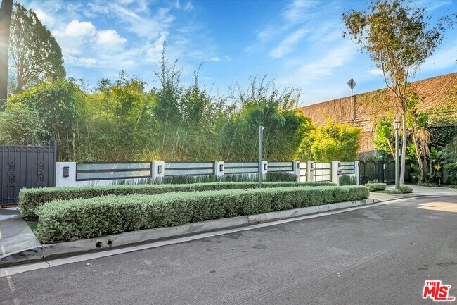 Foto del edificio - 11364 Sunset Blvd