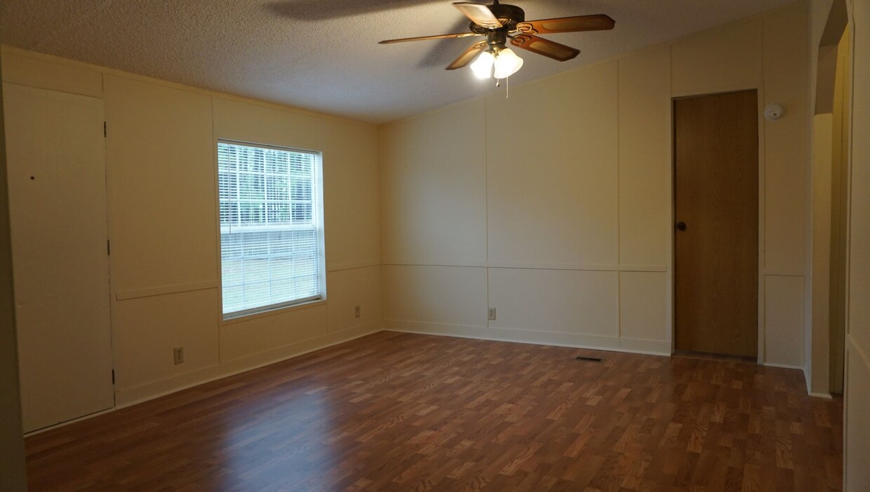 Foto principal - 3 bedroom in Echols County