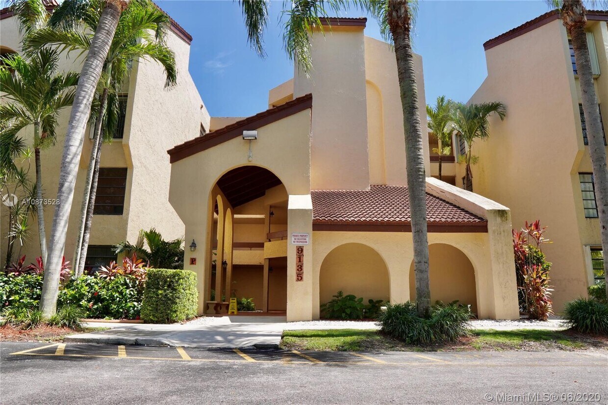 Primary Photo - 9135 SW 125th Ave