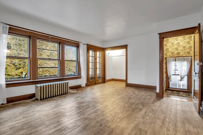 Foto del edificio - 79 Ideal St