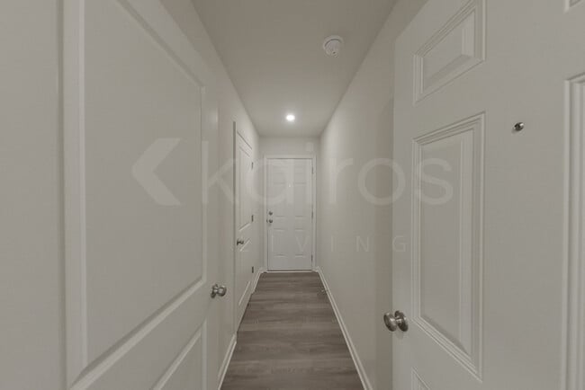 Building Photo - 524 Ivy Brook Way