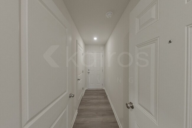 Foto del edificio - 524 Ivy Brook Way