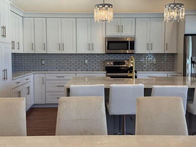 Foto del edificio - 20725 Waters Edge Ct