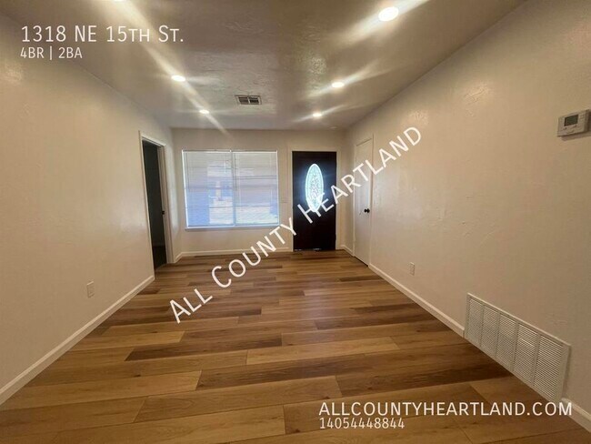 Foto del edificio - 1318 NE 15th St