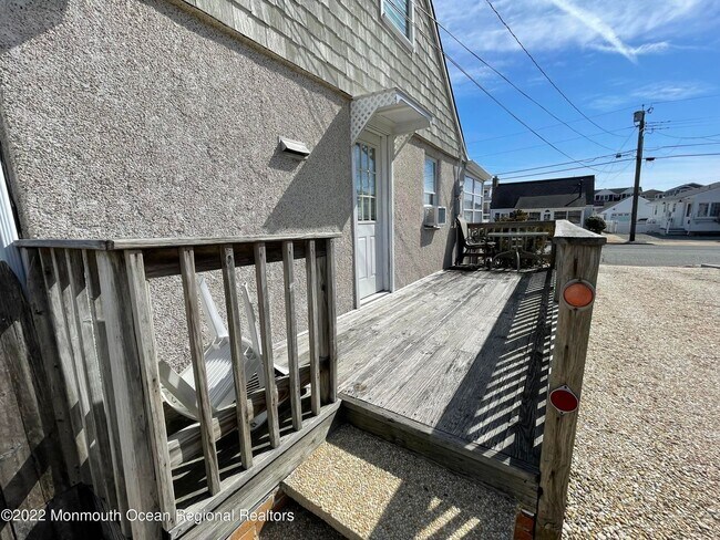 Building Photo - 139 Princeton Ave