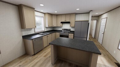 Building Photo - 5168 Champagne Dr