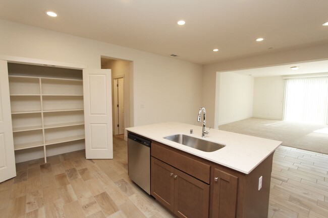 Foto del edificio - Newly Built Home Offered for Rent
