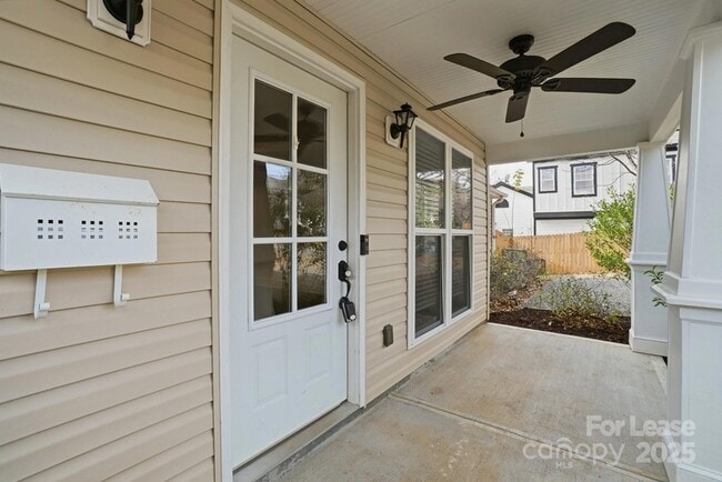 Foto del edificio - 2830 Hilliard Dr