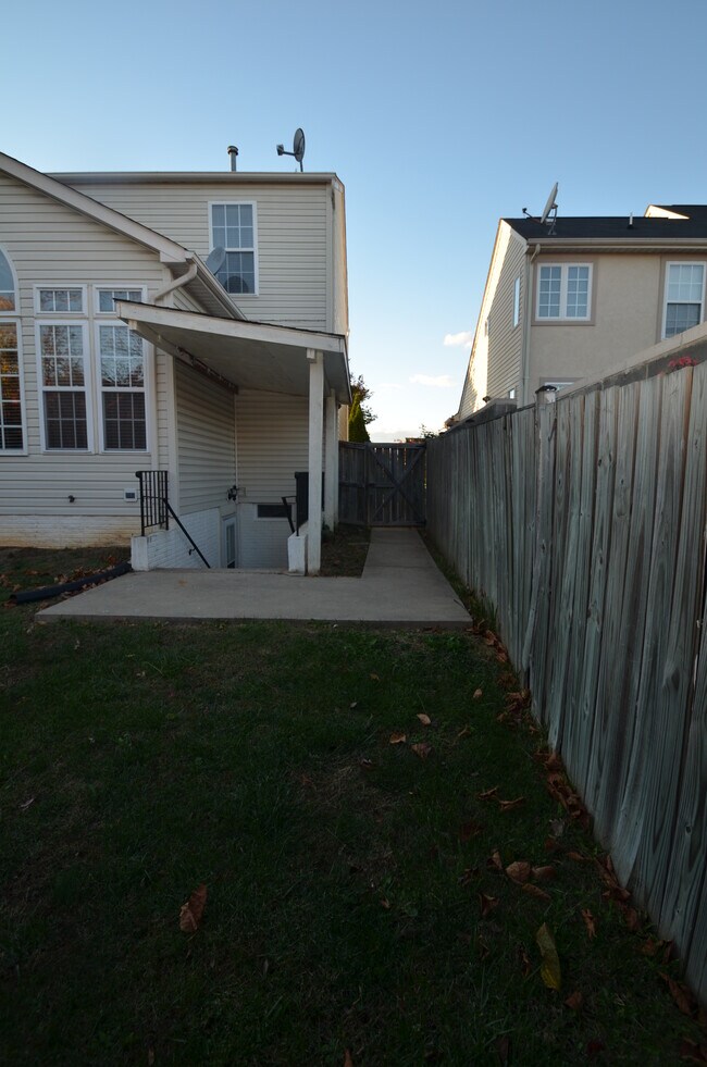 14589 Faith Ct, Woodbridge, VA 22193 House Rental in Woodbridge, VA