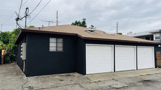 Foto del edificio - 4247 S Centinela Ave