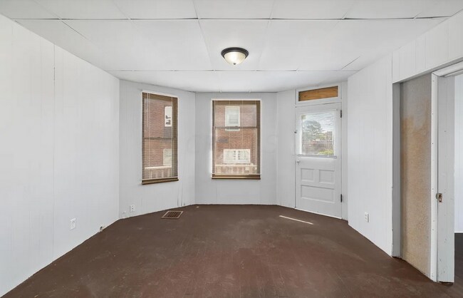 Foto del edificio - 170 Marion Ave