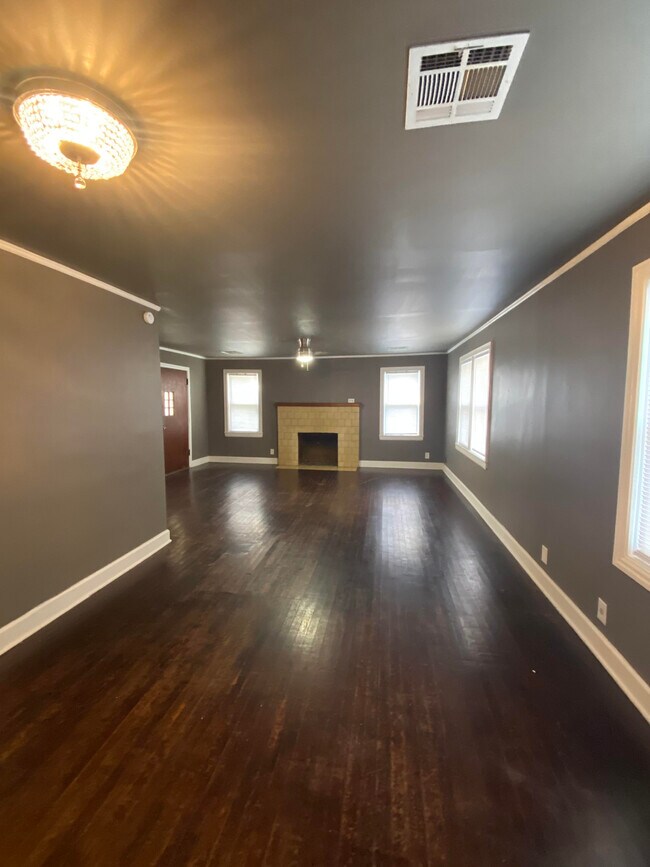 Foto del edificio - 1243 S Columbia Ave