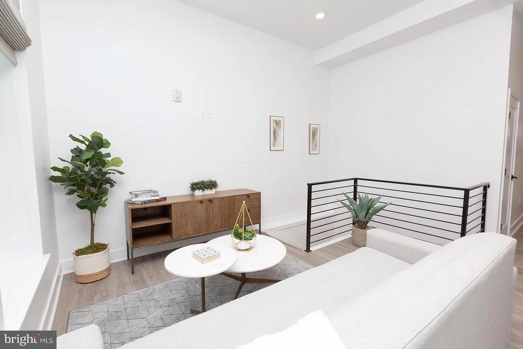 Foto principal - 1742 Fleet St