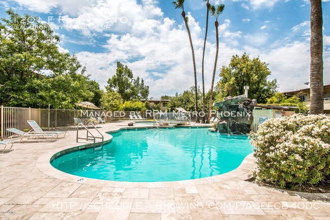 Building Photo - INCREDIBLE ARCADIA LOCATION!!