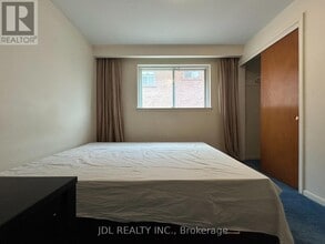 Building Photo - 135 Estelle Ave