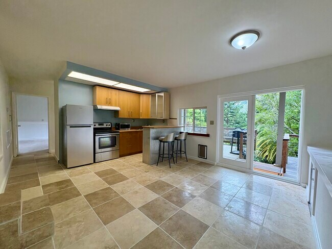 Building Photo - 5671 Cabot Dr