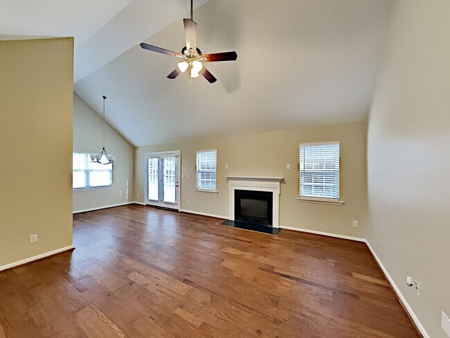 Building Photo - 311 Linsbury Ct