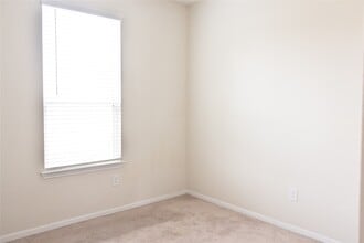 Building Photo - 14511 Sweet Cherry Dr