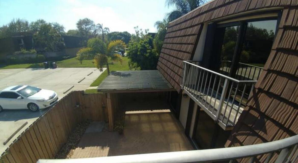 Foto del edificio - 1009 10th Ln