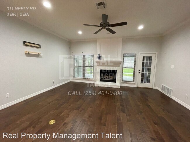 Foto del edificio - 3 br, 2 bath House - 311 Neely Rd